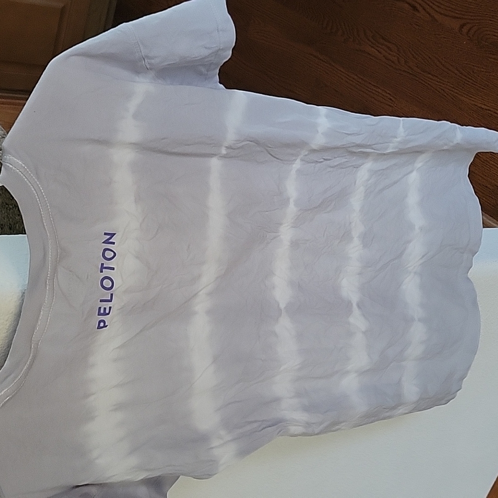Peloton top - Picture 3 of 3